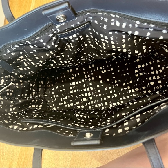 Marc Jacobs Tote Bag - Picture 2 of 3